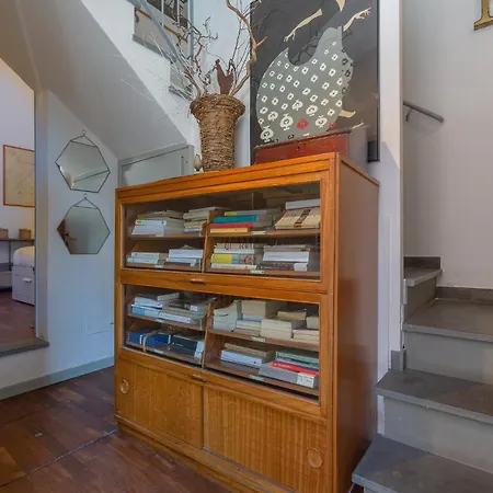 Guesthost - 'la Casa Gialla' Apartment! Apartment *