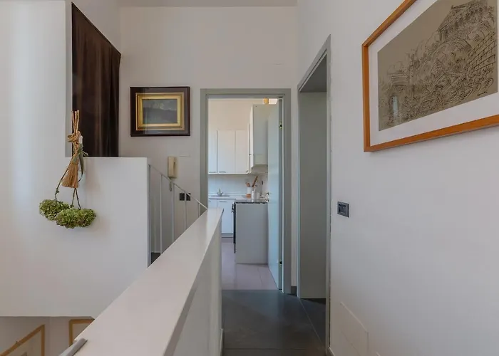 Guesthost - 'la Casa Gialla' Apartment! Apartament Ferrara