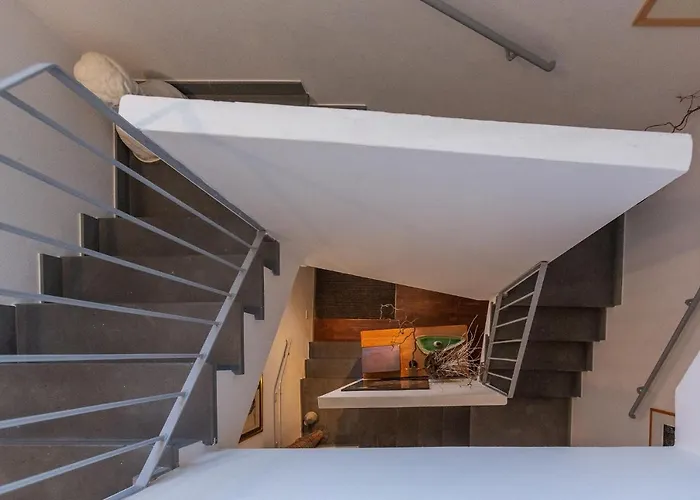 Guesthost - 'la Casa Gialla' Apartment! Apartament