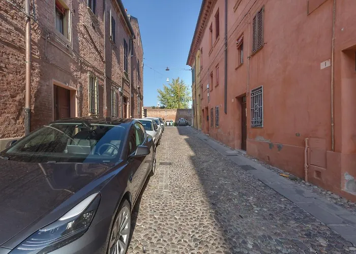 Guesthost - 'la Casa Gialla' Apartment! Apartament